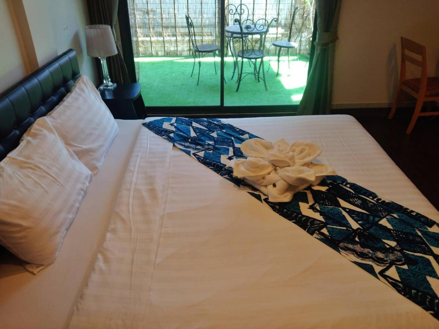 The L Hua Hin Hotel Екстериор снимка