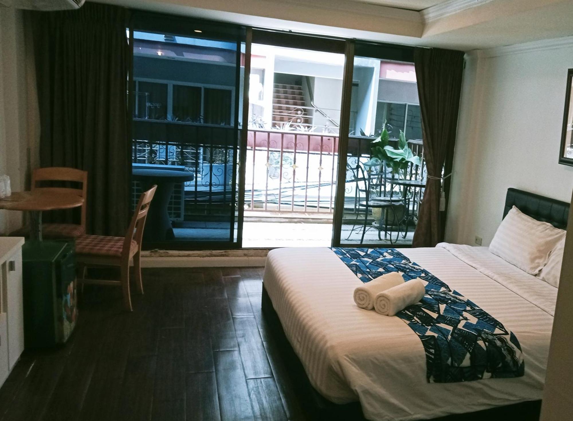 The L Hua Hin Hotel Екстериор снимка